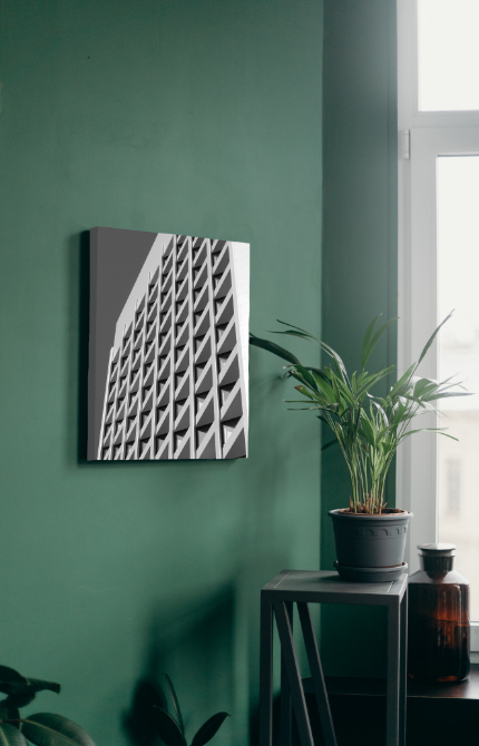 Stampa su tela di una fotografia di architettura appesa in una parete di casa 