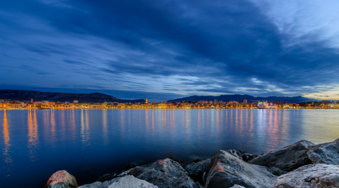 Fotografia paesaggistica della blue hour