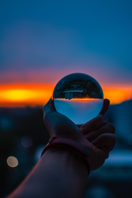 Street photography con la sfera di cristallo