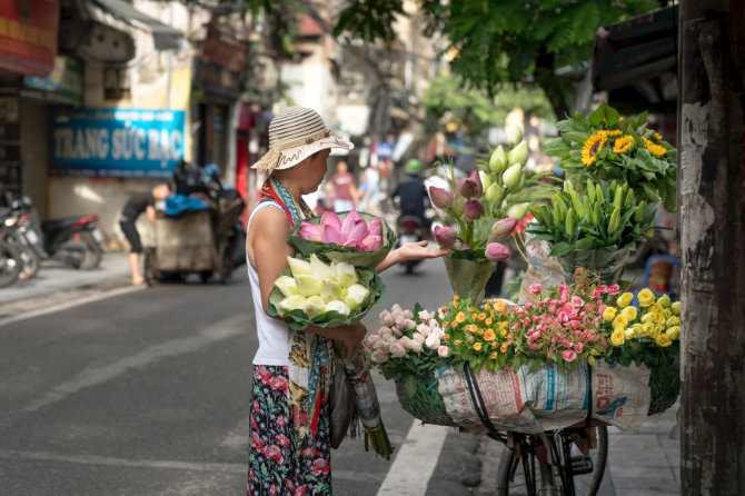 Racconta le persone che vivono le città con la street photography
