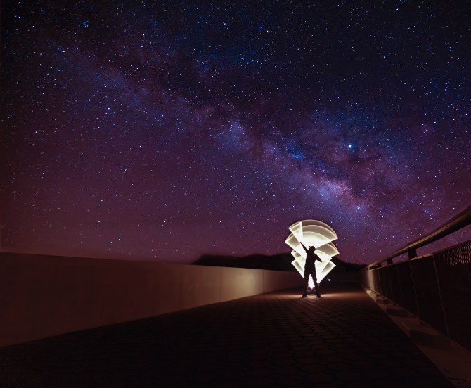 Light painting per partecipare allo spettacolo del cielo